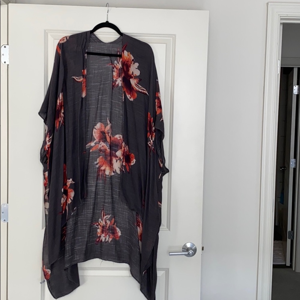 South Moon Under - cardigan / coverup